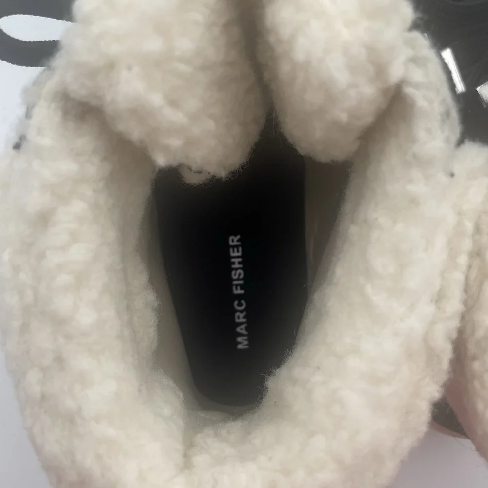 Marc Fisher Daire Black‎ Suede Sneaker Boots With Faux Fur Lining Women's Size 7